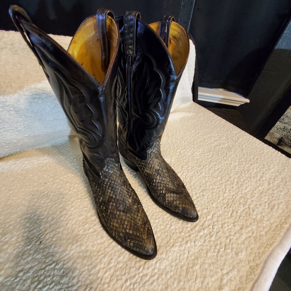 Tony Lama Canebrake Rattlesnake Boots. 9.5 D - Picture 2 of 16